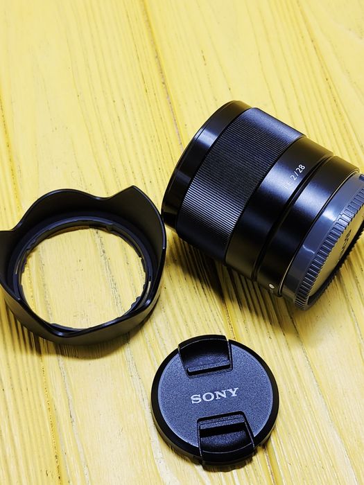 Объектив Sony FE 28 mm f/2.0