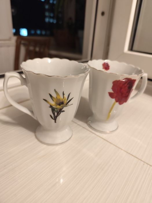 2 чашки, итальянская керамика, фарфор.
