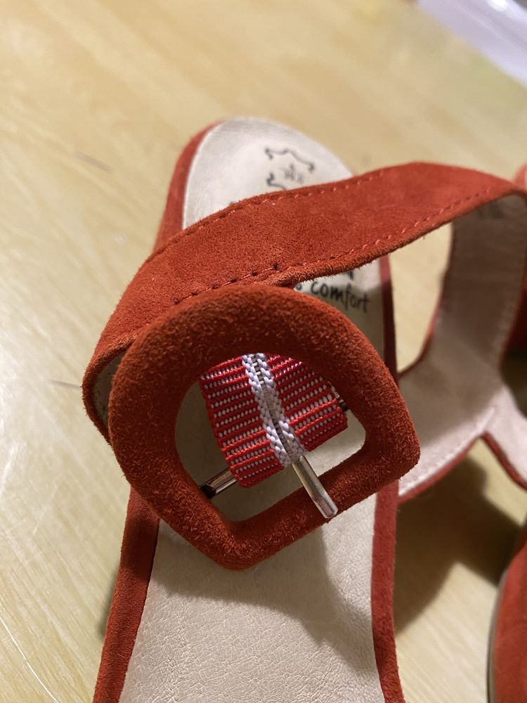 Sandały Jana Comfort Soft Flex 39 czerwone skórzane zamszowe