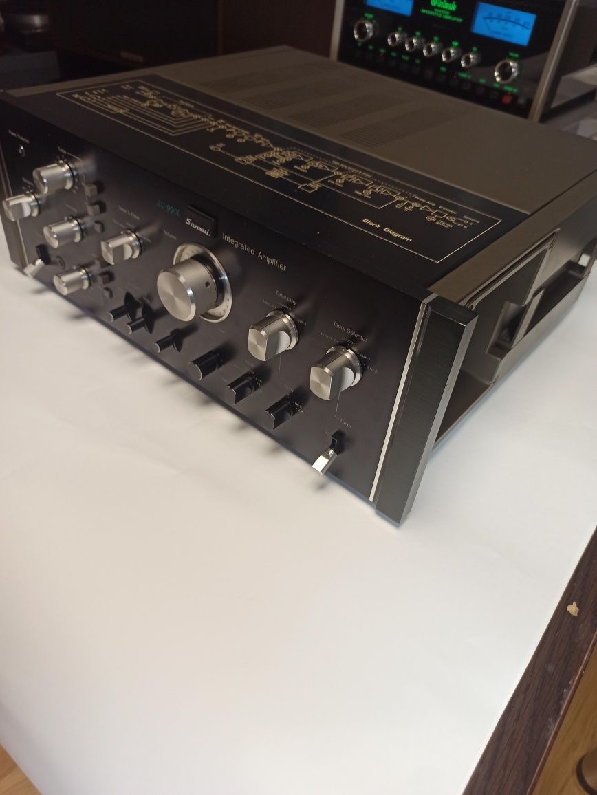 Wzmacniacz Sansui AU 9900