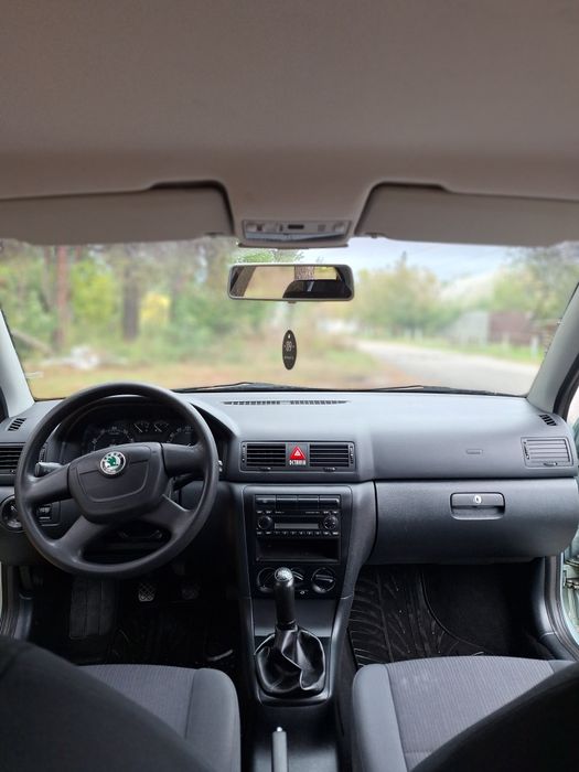 Шкода Октавія Тур 2010р 1.6 MPI