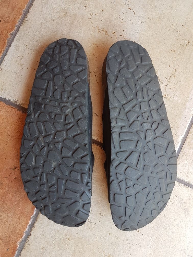 Skóra naturalna klapki sandaly czarny