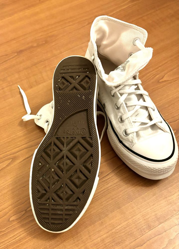 All star branca.