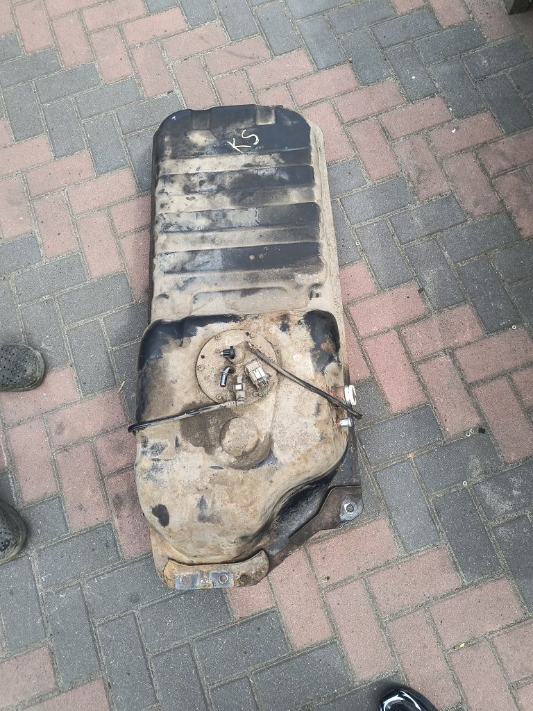 Бак паливний Кіа Соренто 1