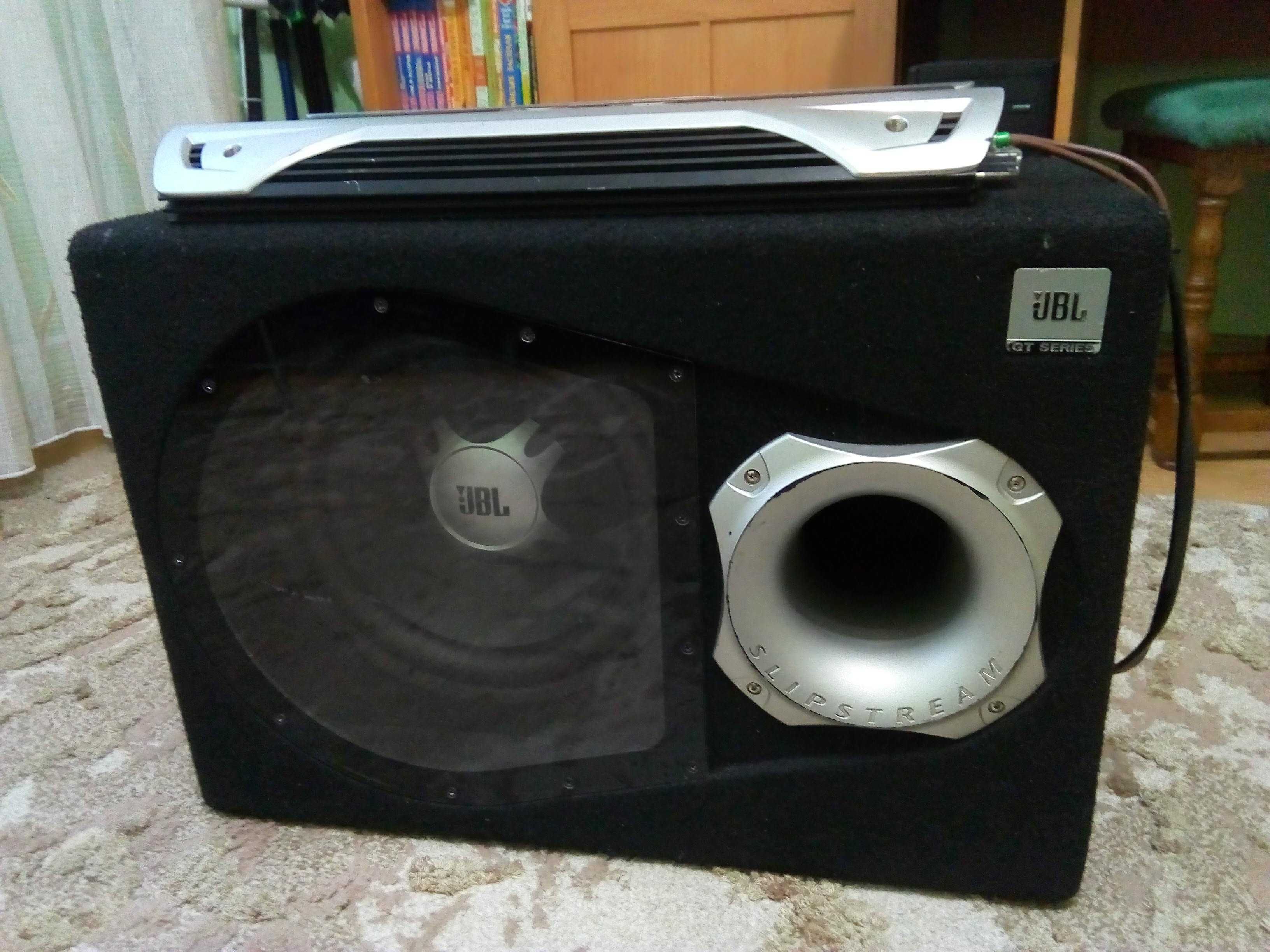 Сабвуфер із підсилювачем. Фабричний комплект JBL