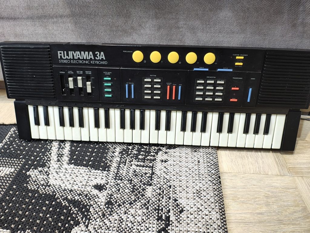 Syntezator Fugiyama uszkodzony