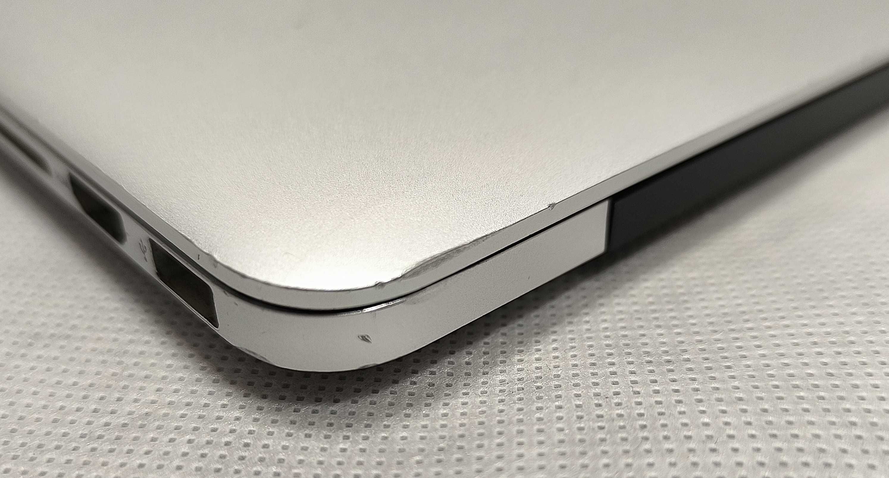 MacBook Pro (Retina, 15-inch, Late 2013)  - sprawny