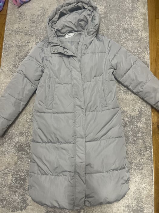 Куртка зимова.