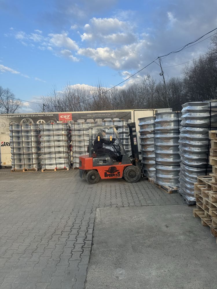 felgi przód szerokie 9.00x15,3 Ostrówek Ursus C330 C360 C380 MF Zetor