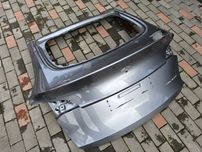 Tesla model Y MY Крышка багажника в наличии