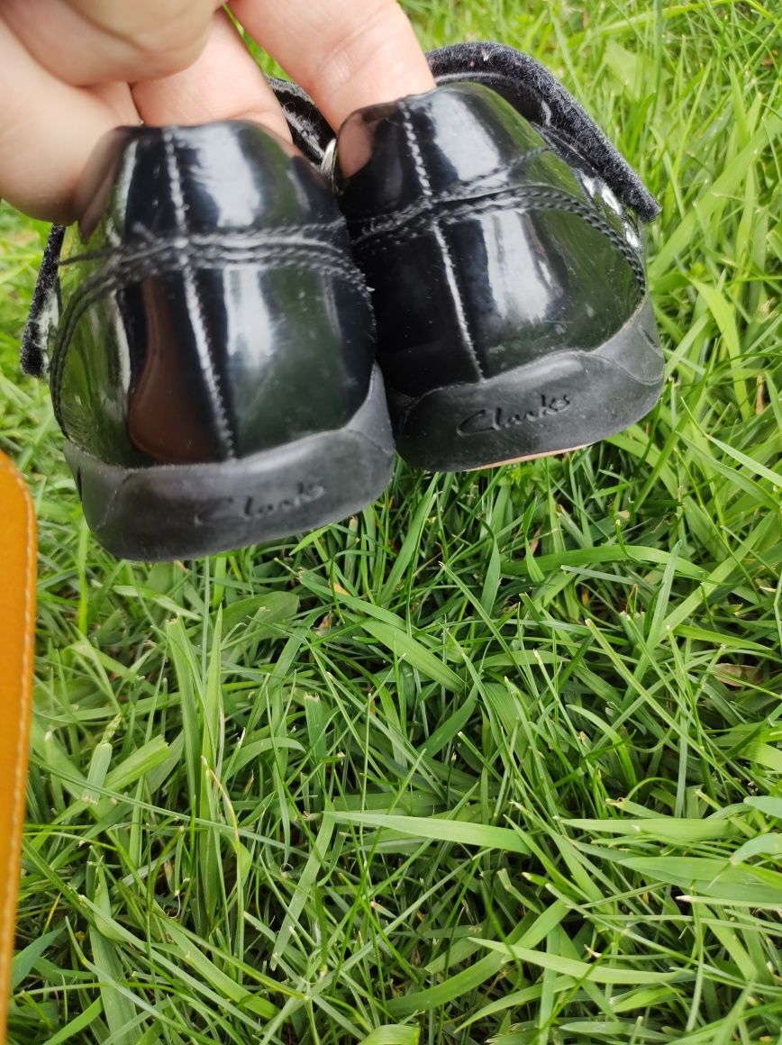Туфлі черевики на дівчинку Clаrks, 18 см, р.28
