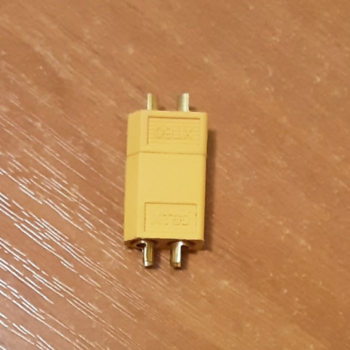 Роз'єм XT-60. Не дорого. Є багато штук.