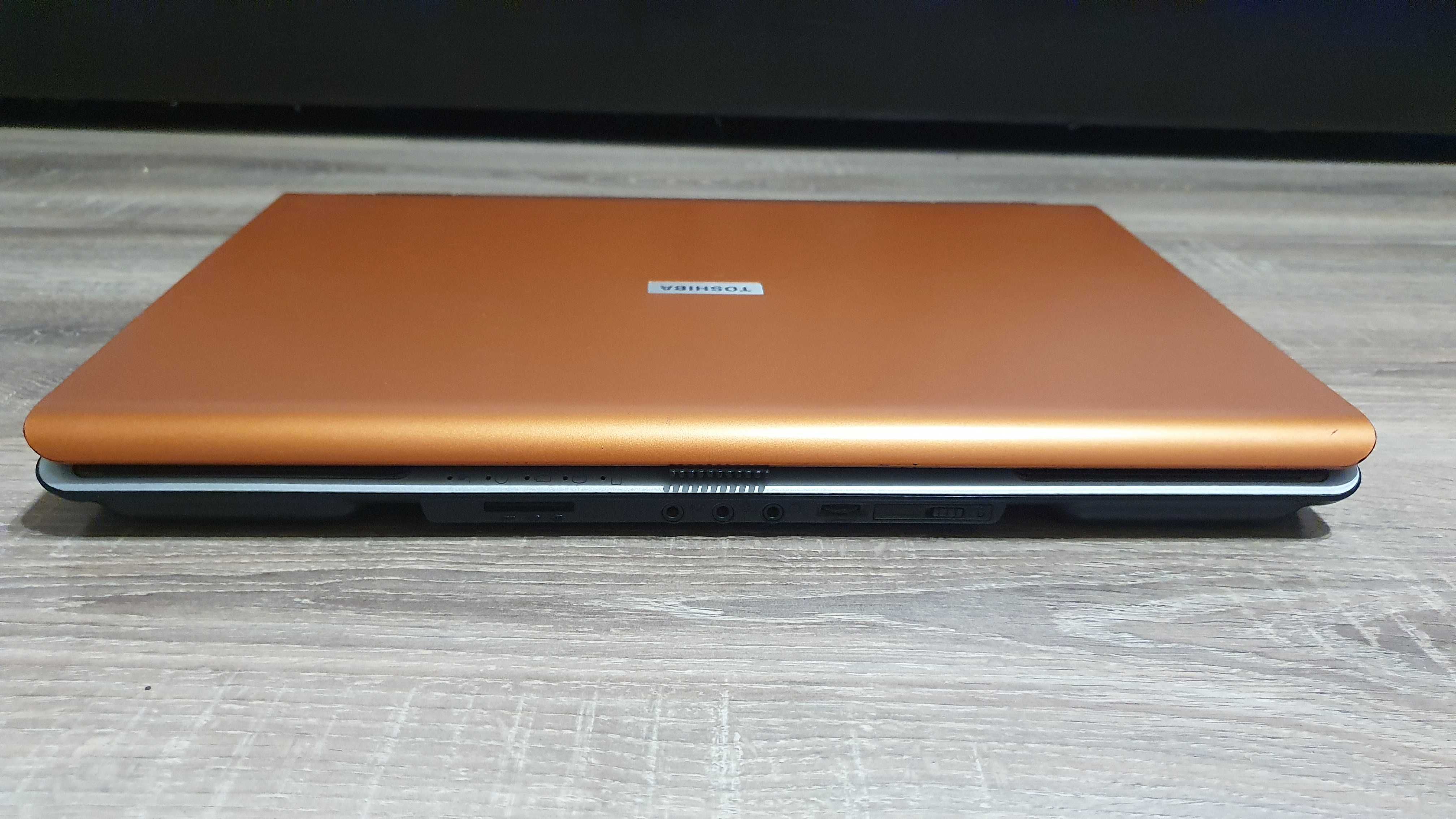 Toshiba satellite p100-240 ретро ноутбук