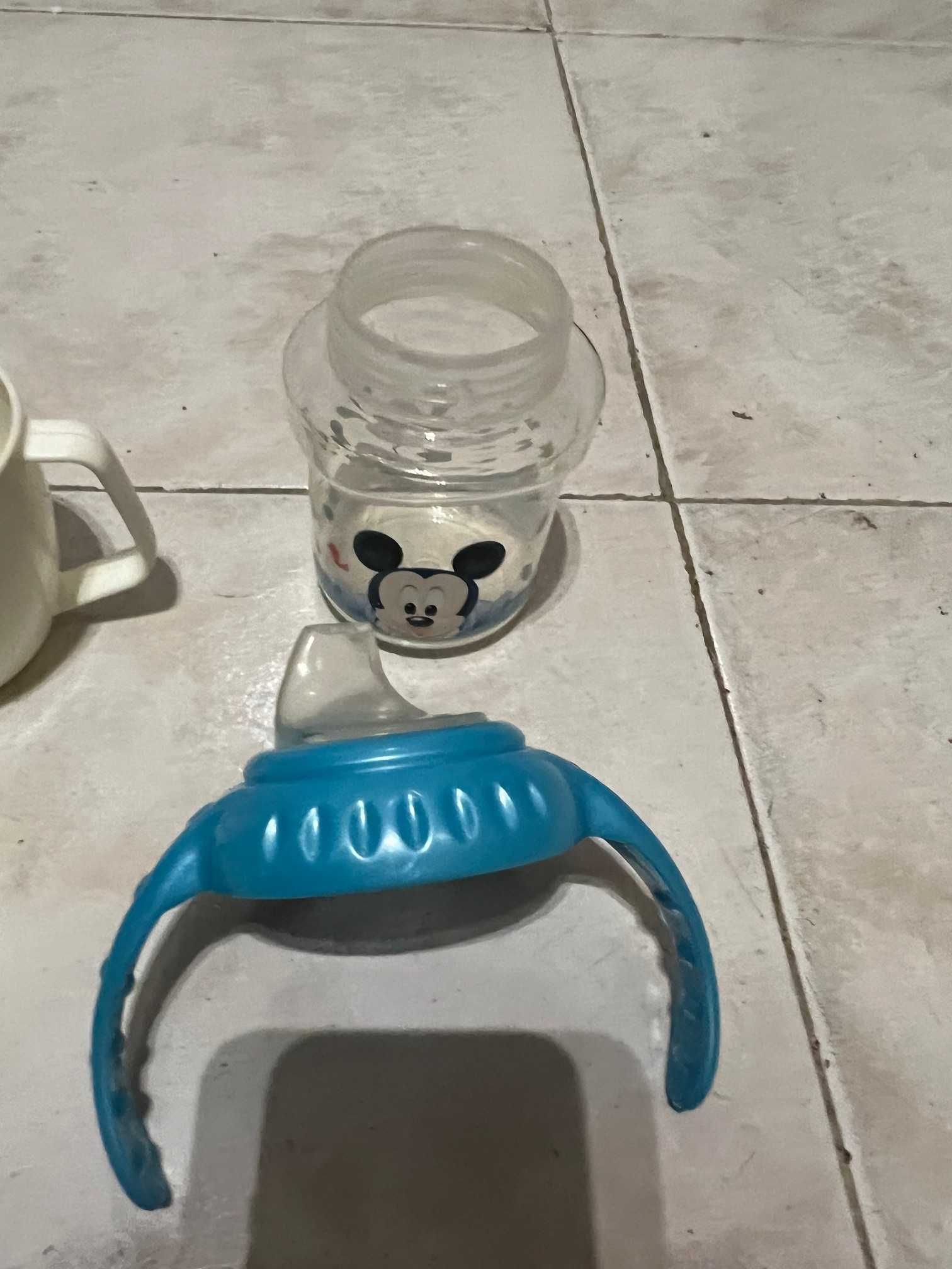 Conjunto de Biberões e copos de transição