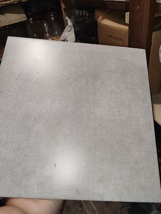 Продам плитку нову