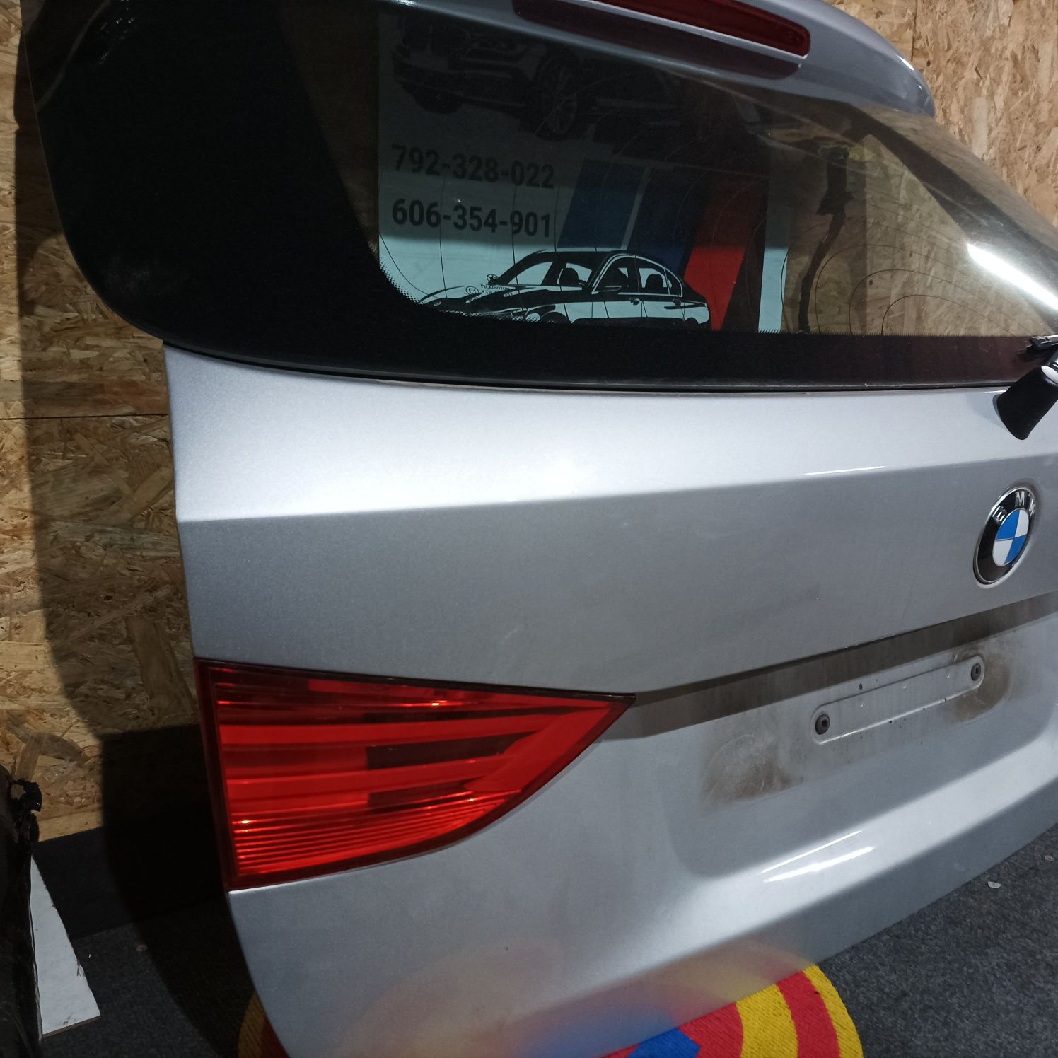 BMW X1 e84 klapa tylna titansilber