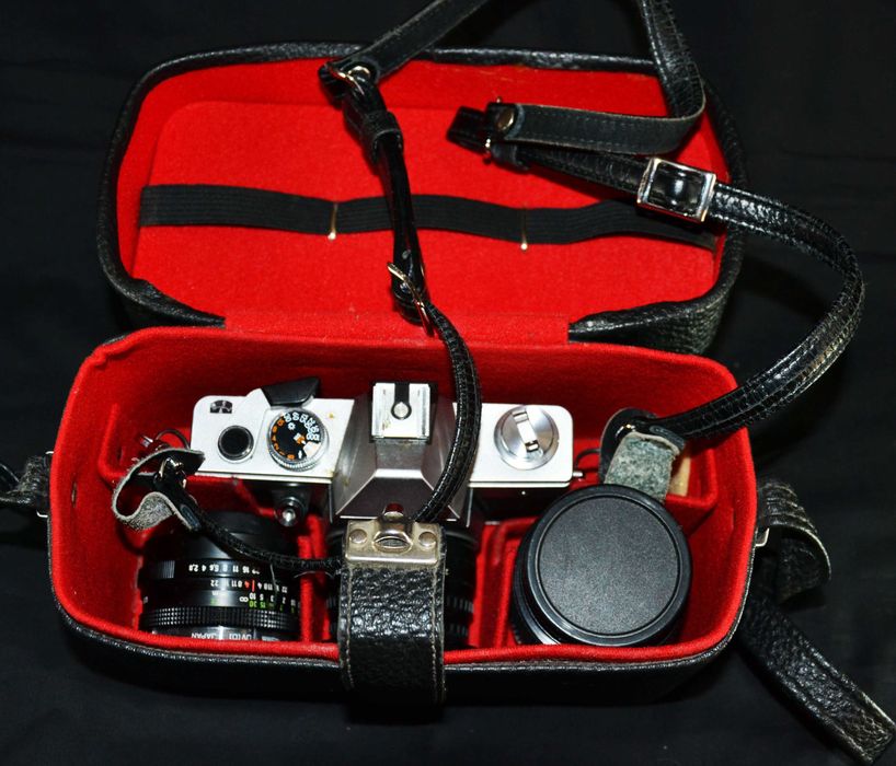 Зеркальный фотоаппарат Praktica l2