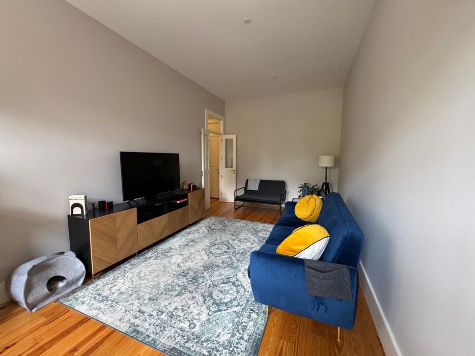 T1 mobilado com jardim