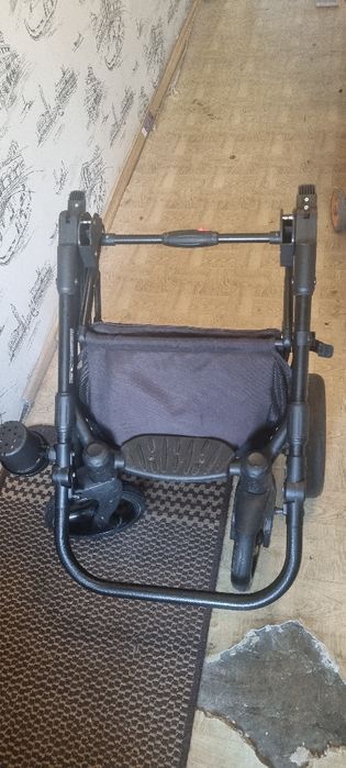 Продам каляску в доброму стані.