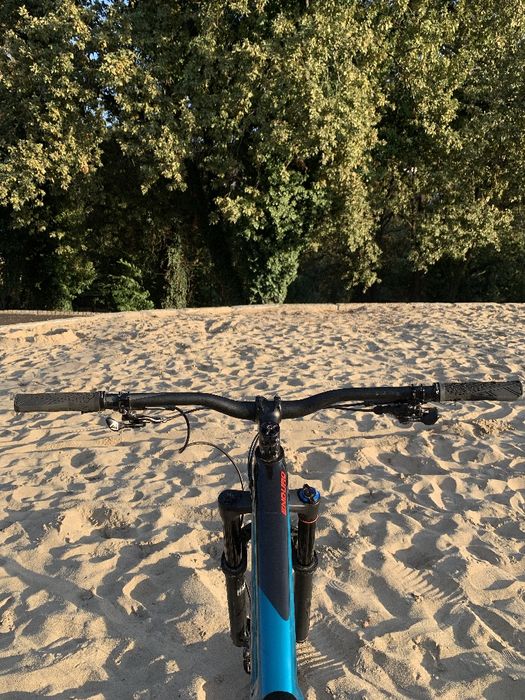 Vendo urgente specialized enduro elite carbon de 2017