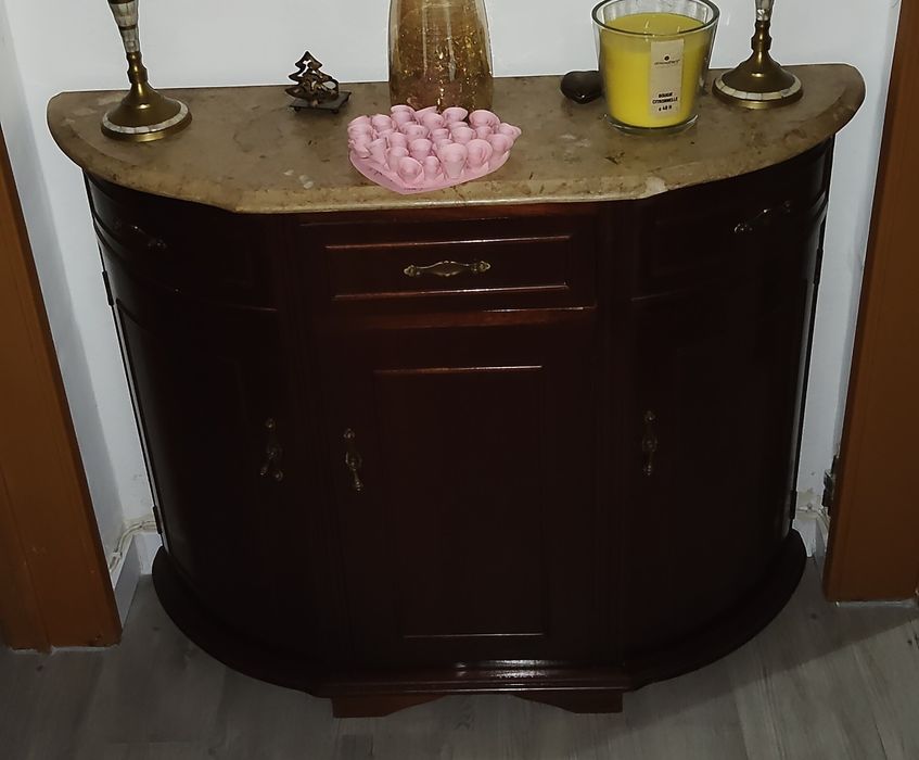 Vendo Sapateira Usada