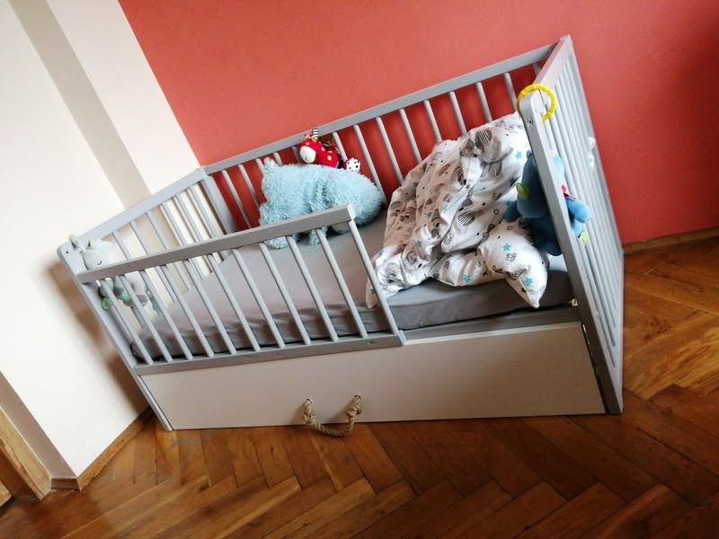 Łóżeczko z szuflada