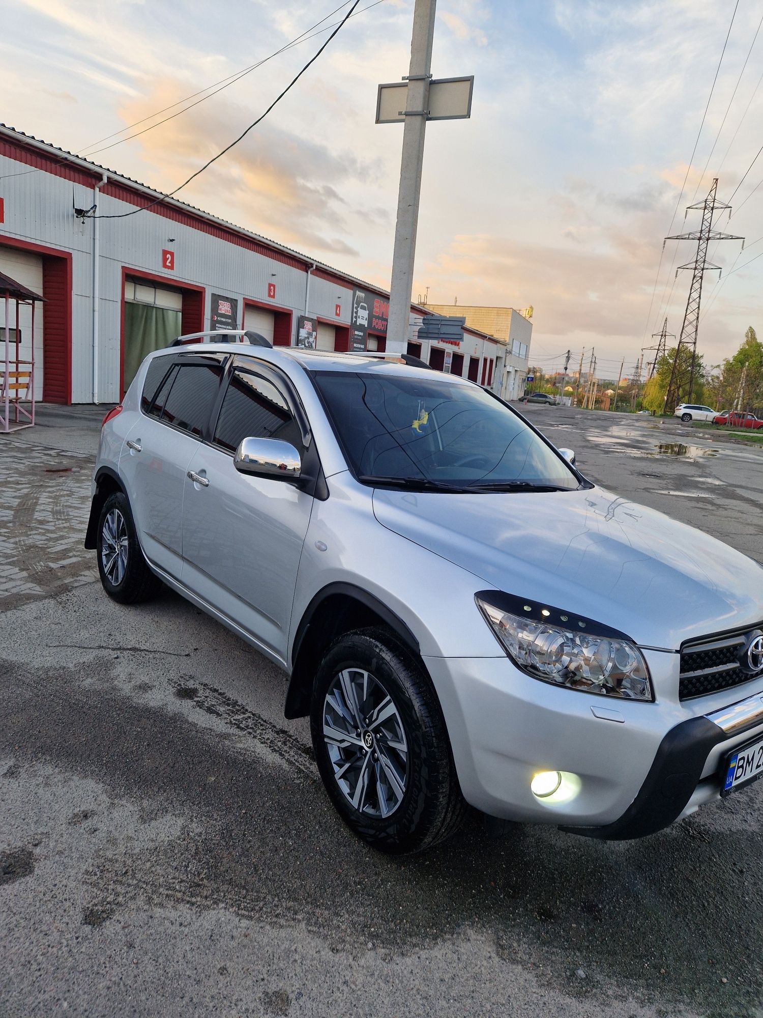 Тойота Rav 4(стан супер)