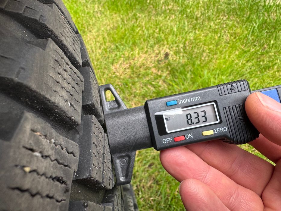 Зимова гума 225/55 R18 FIREMAX FM806