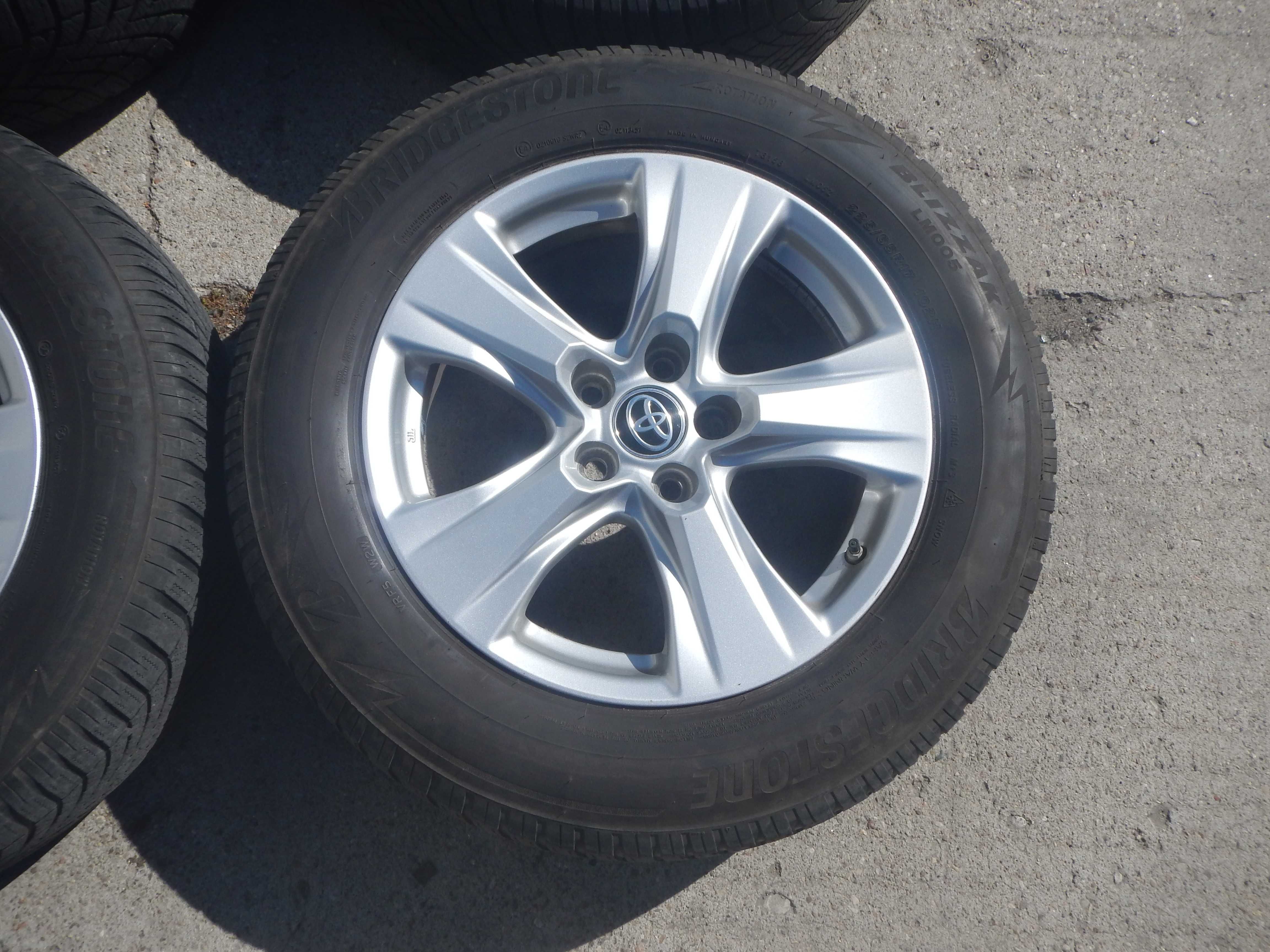 17'' Felgi Aluminiowe Toyota RAV 4/V Nowy model  5x114.3 + Opony