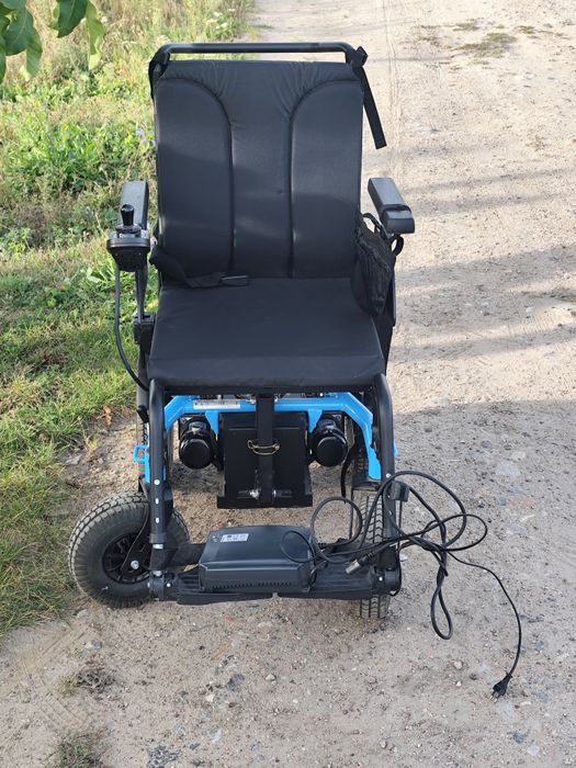 Sprzedam wózek inwalidzki elektryczny