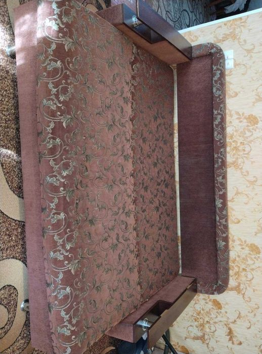 Продам диван в хорошому стані