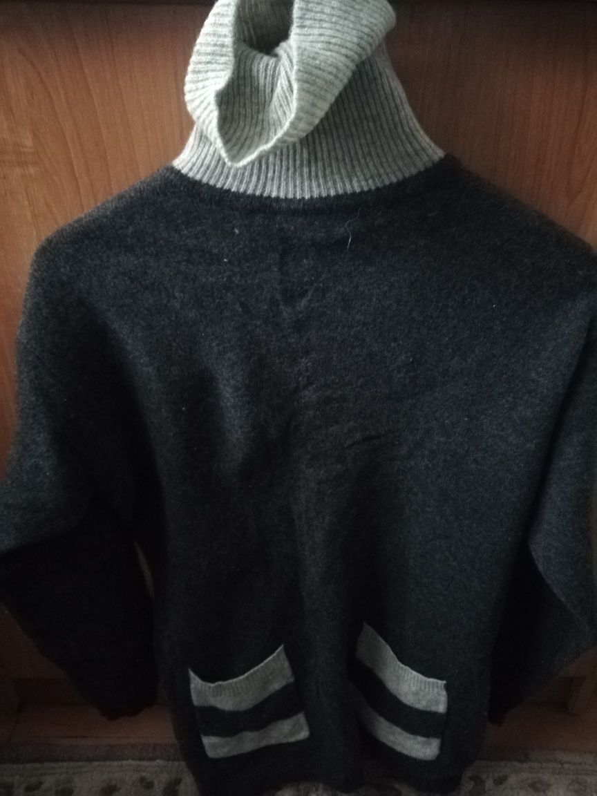Sweter golf damski, rozm M, L, wełna
