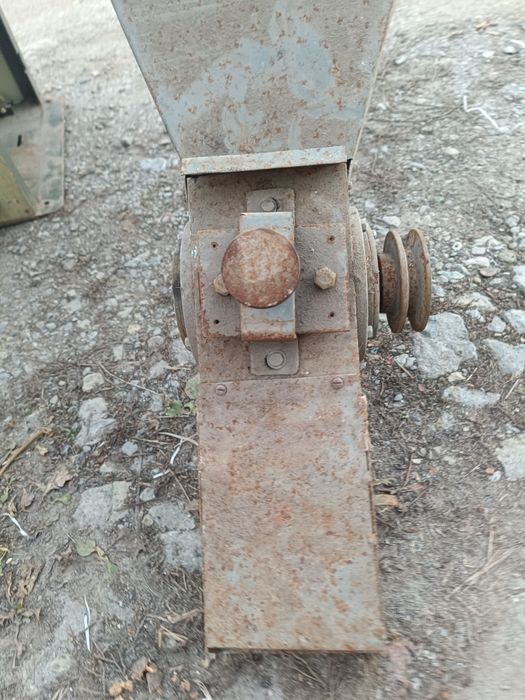 Продам подрібнювач для яблук новий