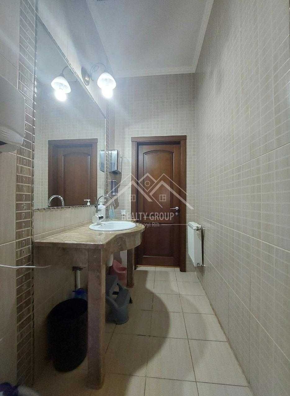 Продаж гарного приміщення у центрі міста поряд із парком Гданцівський