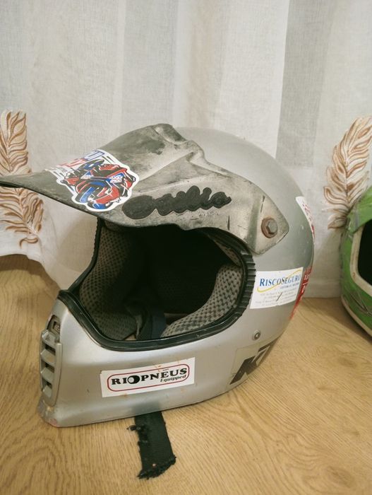 Equipamento de mota capacete