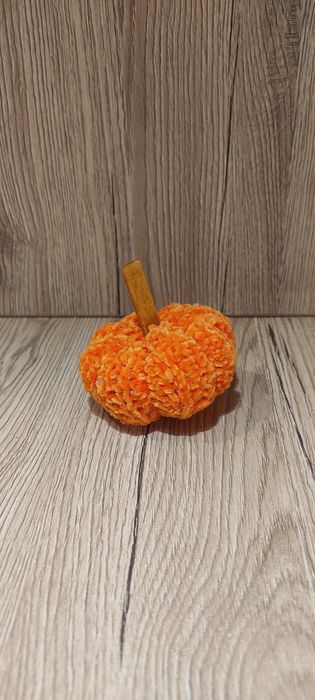 Dynia na szydełku (dekoracja jesienna)