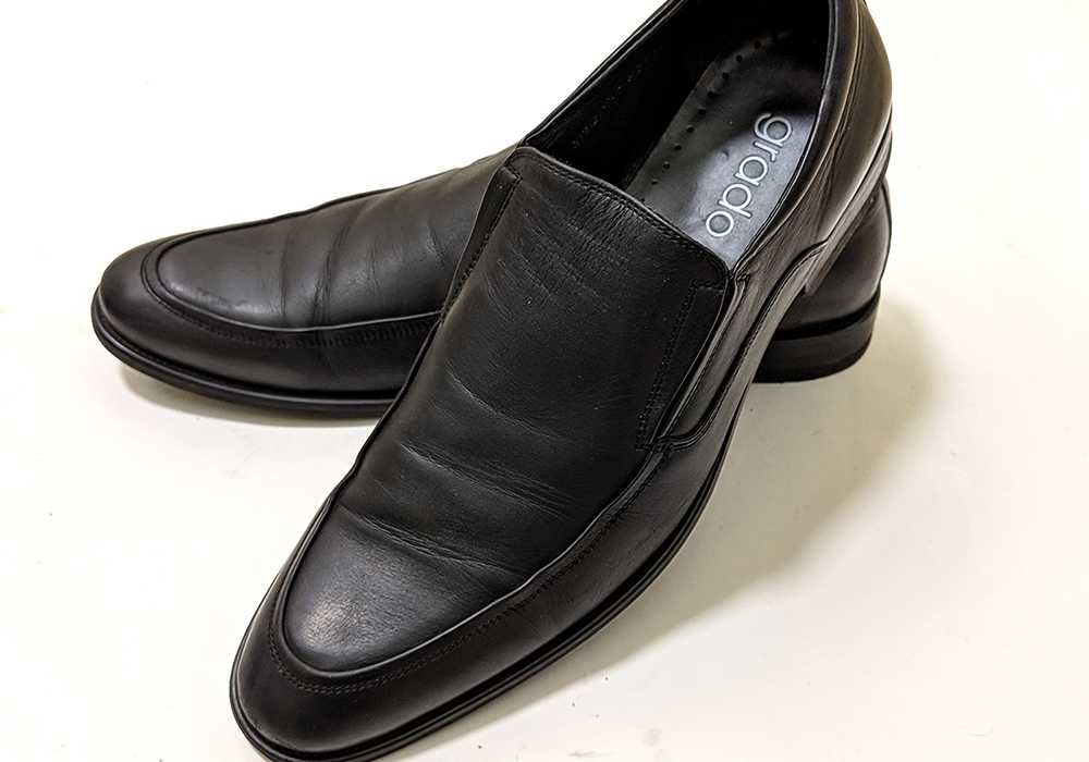 Туфлі брендові. Натуральна шкіра. Чудовий стан