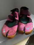 obuwie buty sportowe Nike Air Rift Split Toe Running Shoe Sneaker Pink