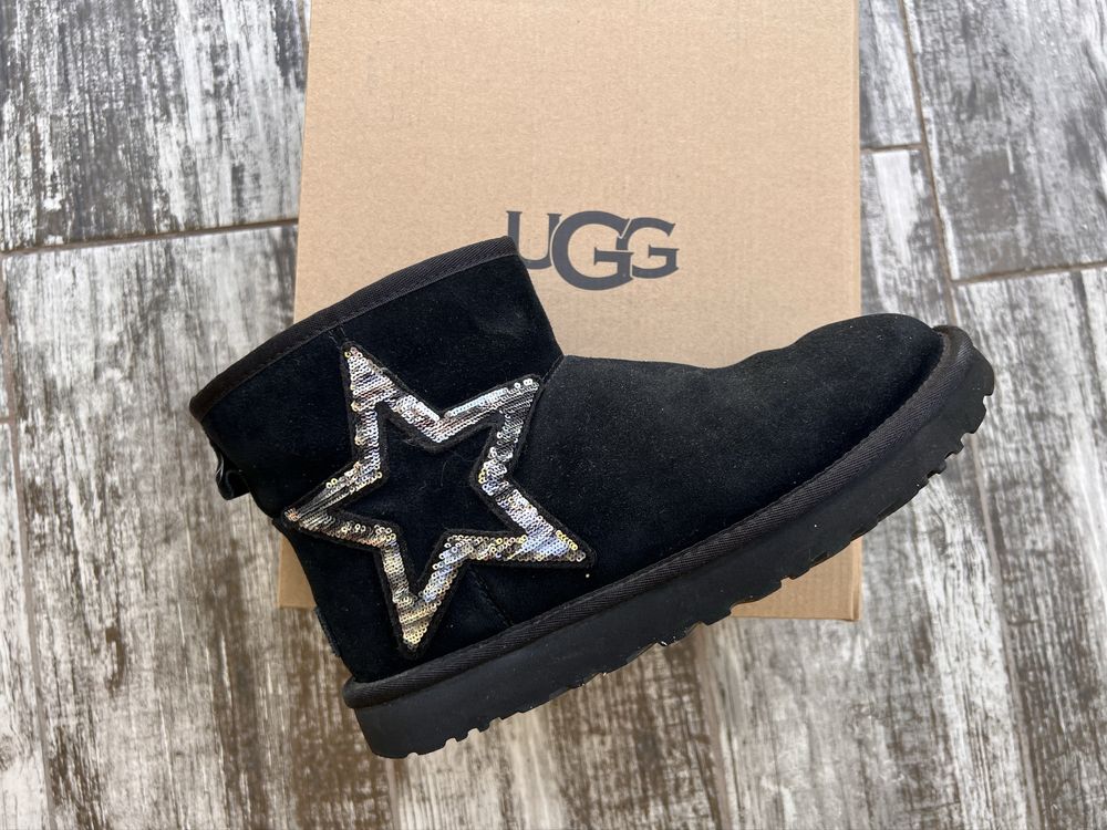 Брендове взуття Karl Lagerfeld Michael Kors UGG Massimo Dutti