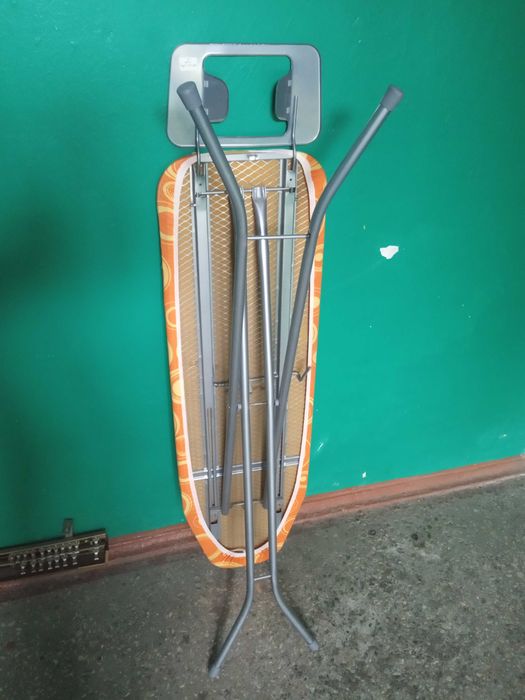 Стіл для прасування.