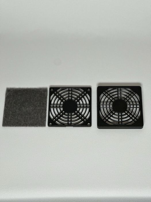 Пластикова решітка - захист для вентилятора 80х80мм