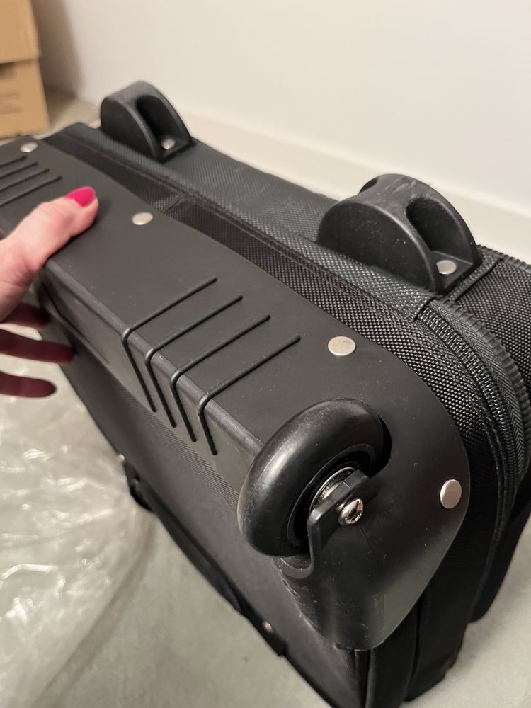Torba podrozna na laptopa pilotka Toshiba business traveler nowa