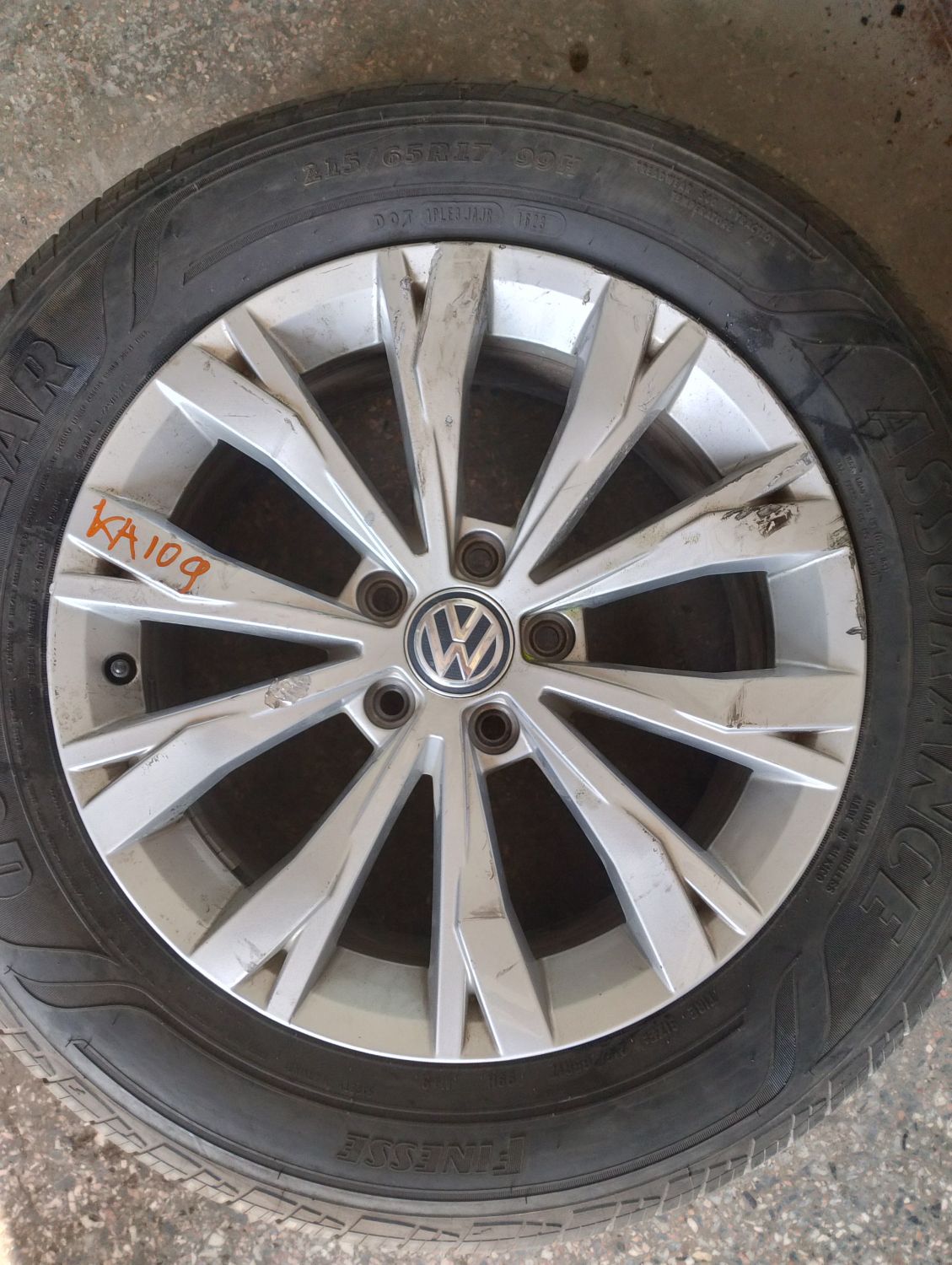 Диски Volkswagen OEM 5NN601025 7x17 5x112 ET40 DIA57,1 Б/У