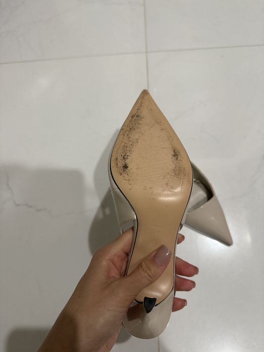 Туфлі-лодочки в бежевому кольорі Mango