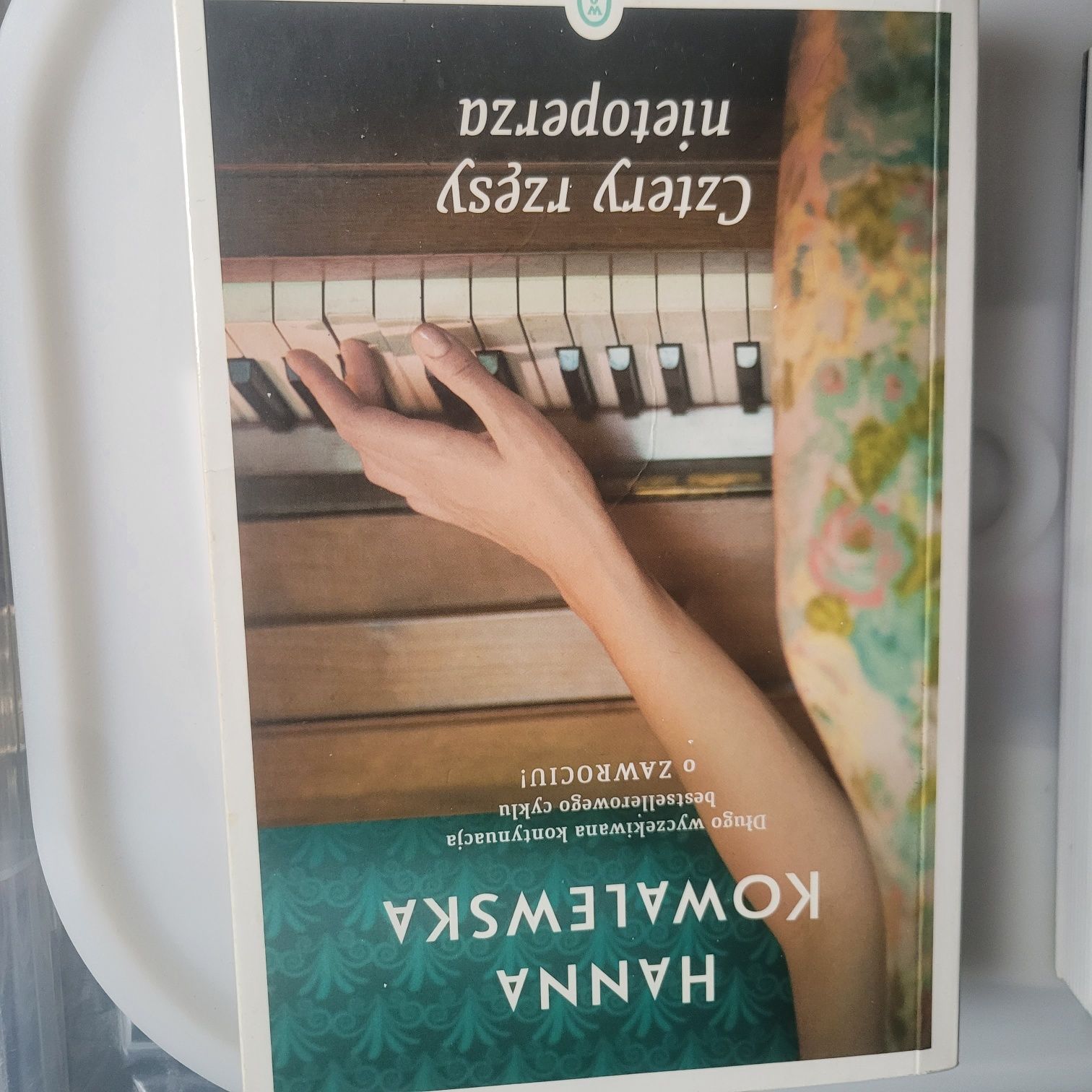 2 książki obyczajowe Hanna Kowalewska, Musso