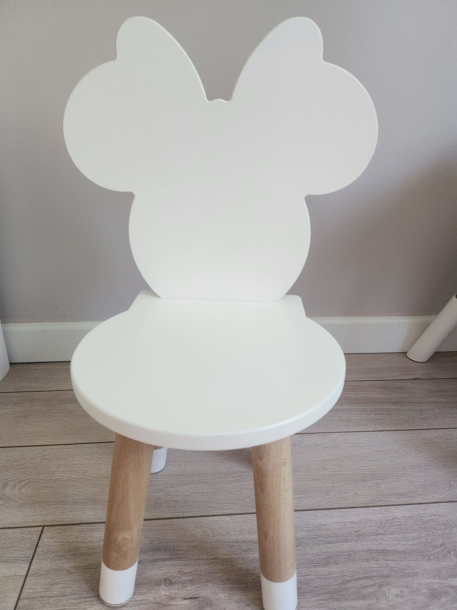 Krzeselko minnie i stoliczek chmurka
