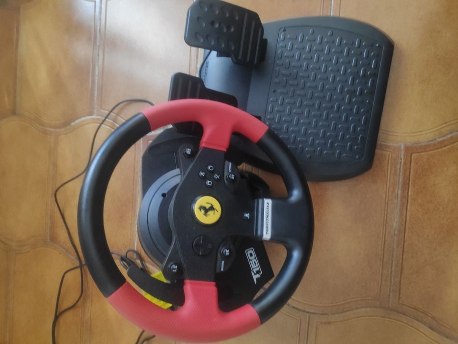 Volante Thrustmaster T150 Force Feedback PS5/PS4/PS3/PC
