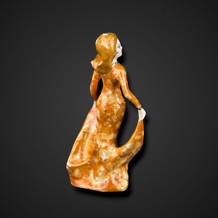 Figurka porcelanowa dama Stipo Dorohoi b51/09292