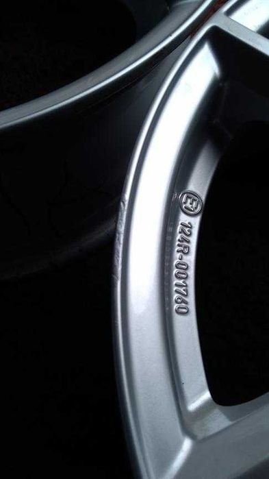 [IA] TIGUAN Golf SUPERB 7x17 Octavia A3 T-roc KAROQ Q2 YETI 5x112