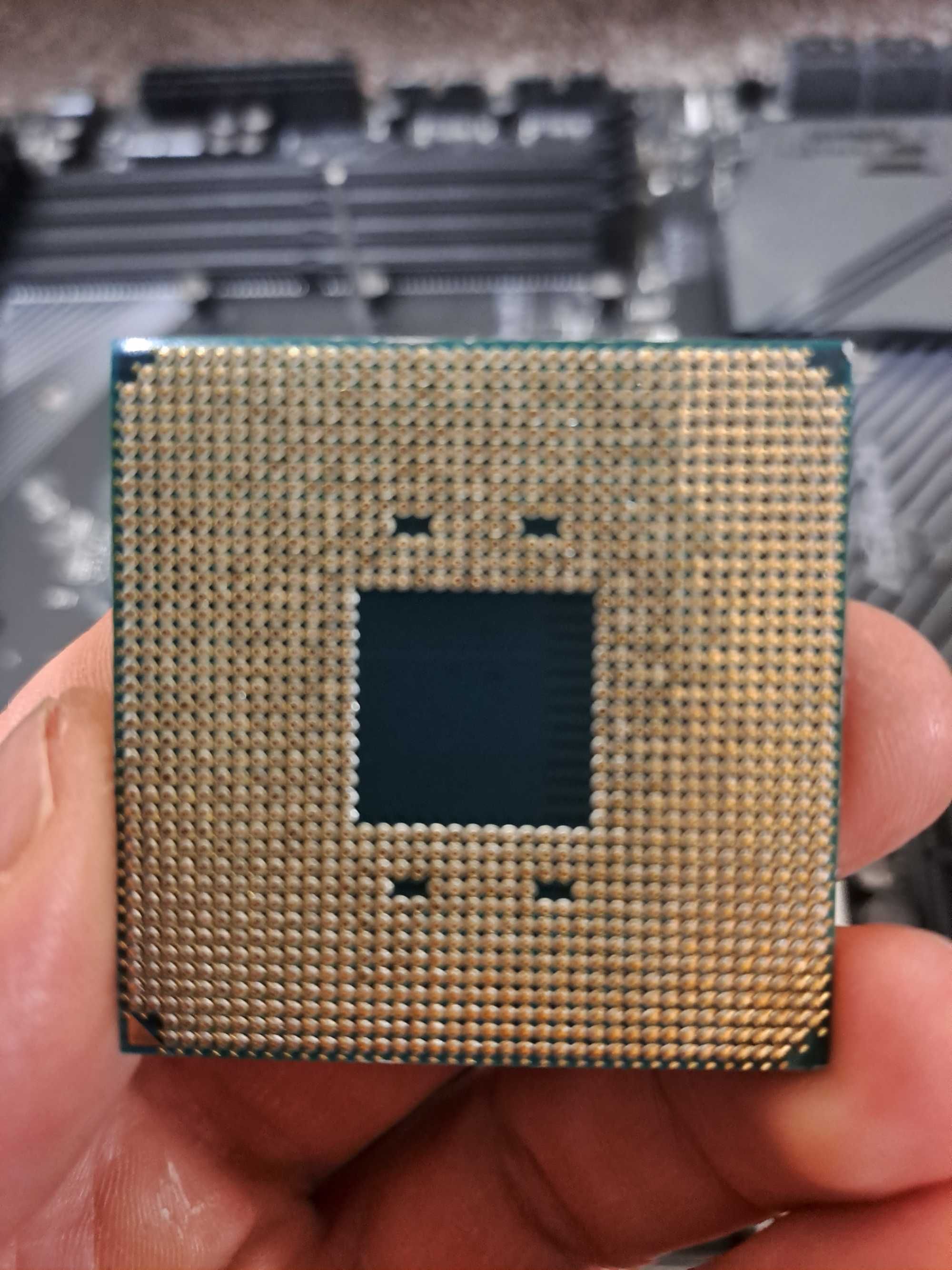 Процесор AMD Ryzen 5 3500X 3.6 GHz 32 MB sAM4